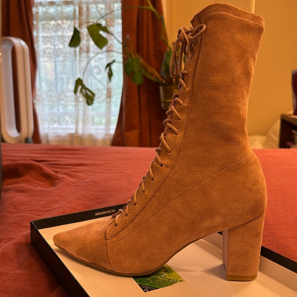 NWB Anthropologie/ Silent D lace up boot